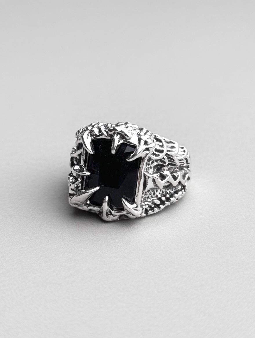 Bague Gothique Sculptée en Argent 925 – Pierre Noire | Massive, Ajustable & Unisexe
