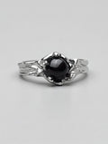 Bague Acier Inoxydable Pierre Noire Cabochon – Monture Organique Florale Sculpturale Vintage