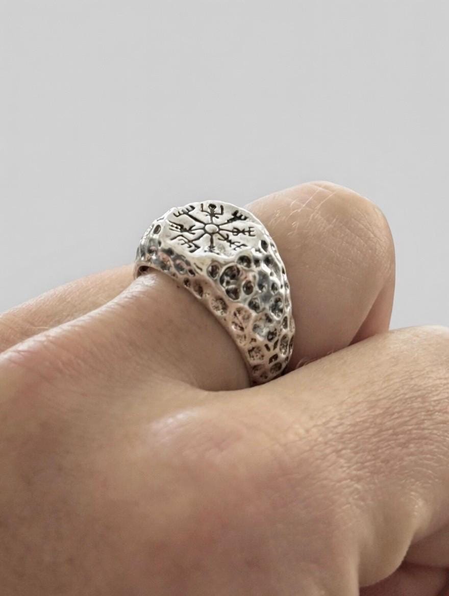 Bague Argent 925 Massive Martelée Gravée Ægishjálmr – Bijou Viking Casque de Terreu