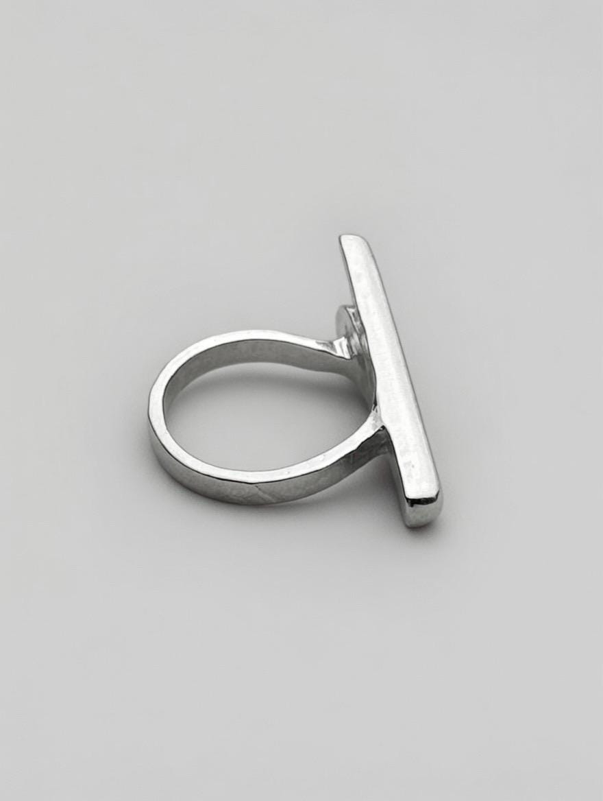 Bague minimaliste asymétrique – Argent / Acier inoxydable • Design contemporain • Unisexe